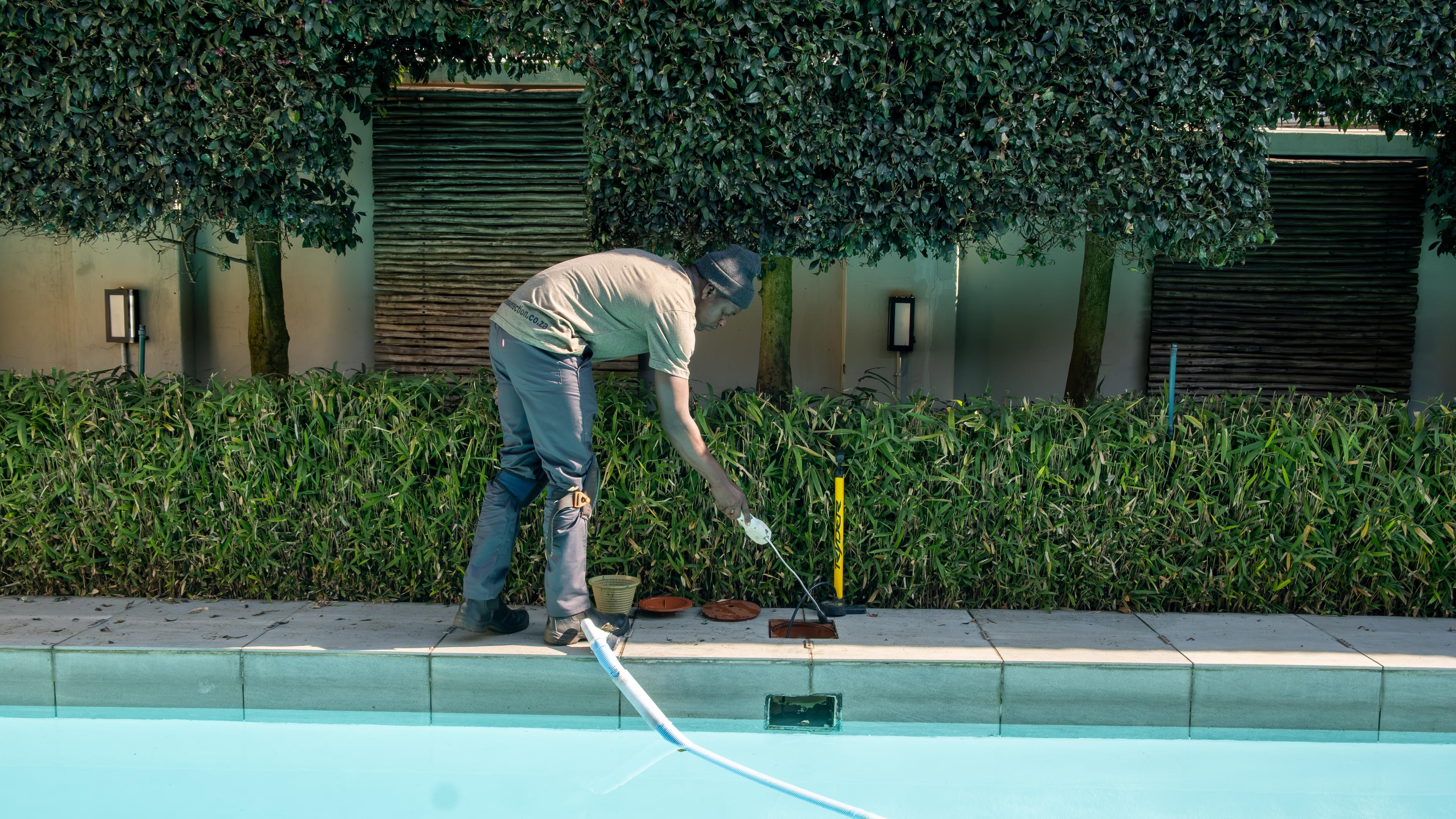 Source Leak Detection pool leak detection with acoutstic equipment