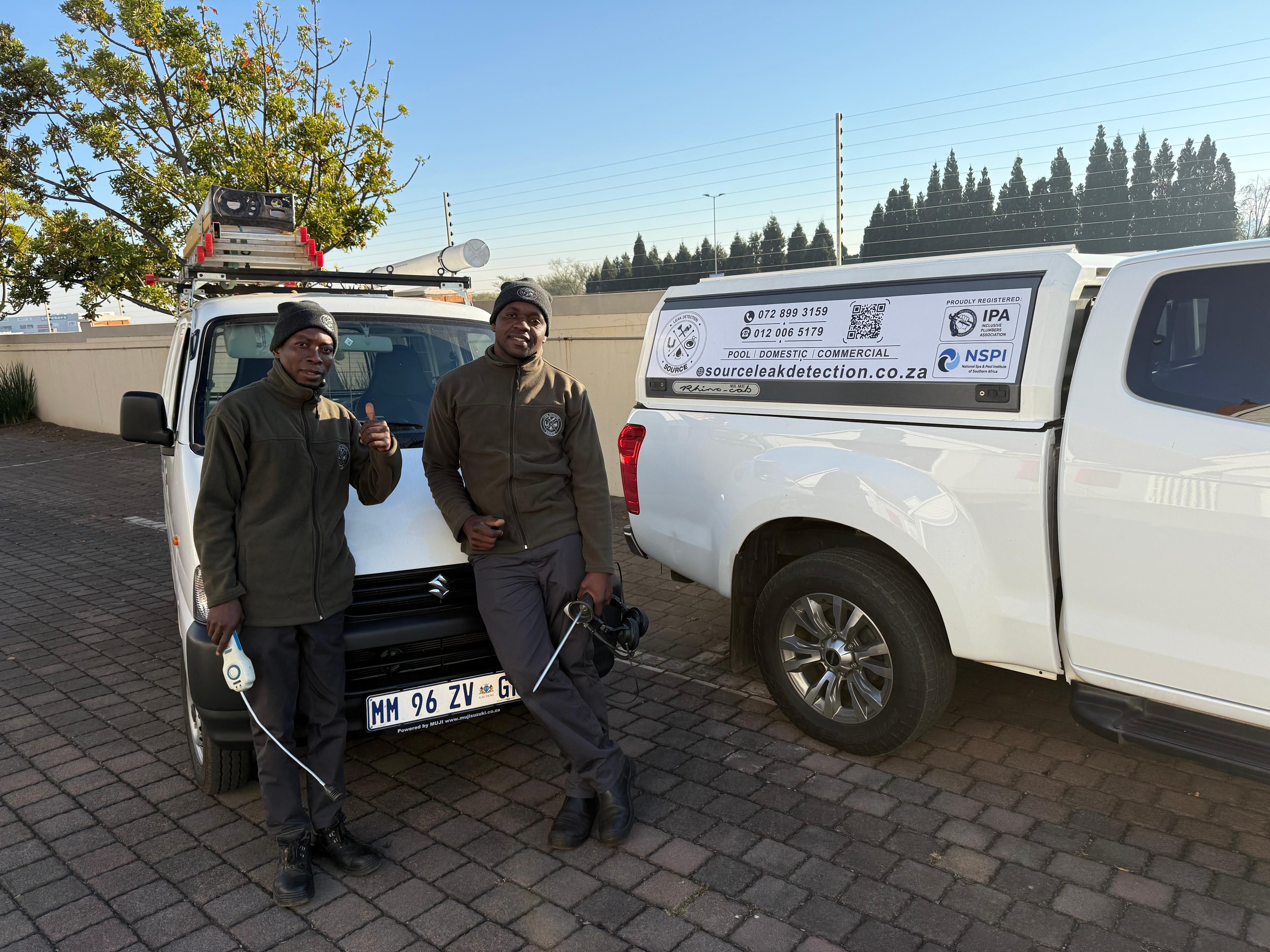 Source Leak Detection Team with bakkie